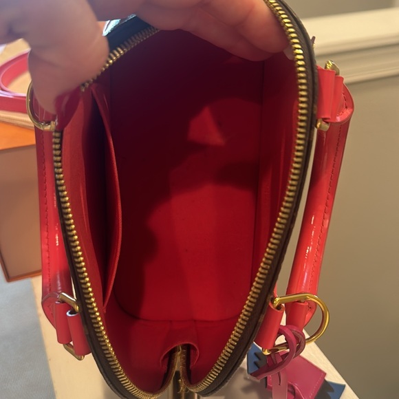 Louis Vuitton Limited Edition Totem Alma BB - Picture 8 of 9